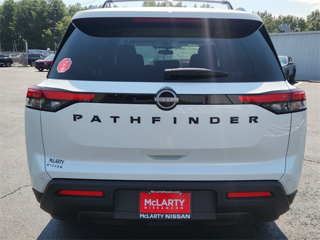 2025 Nissan Pathfinder SV photo 4