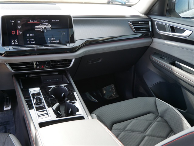 2025 Volkswagen Atlas Peak Edition SE photo 10