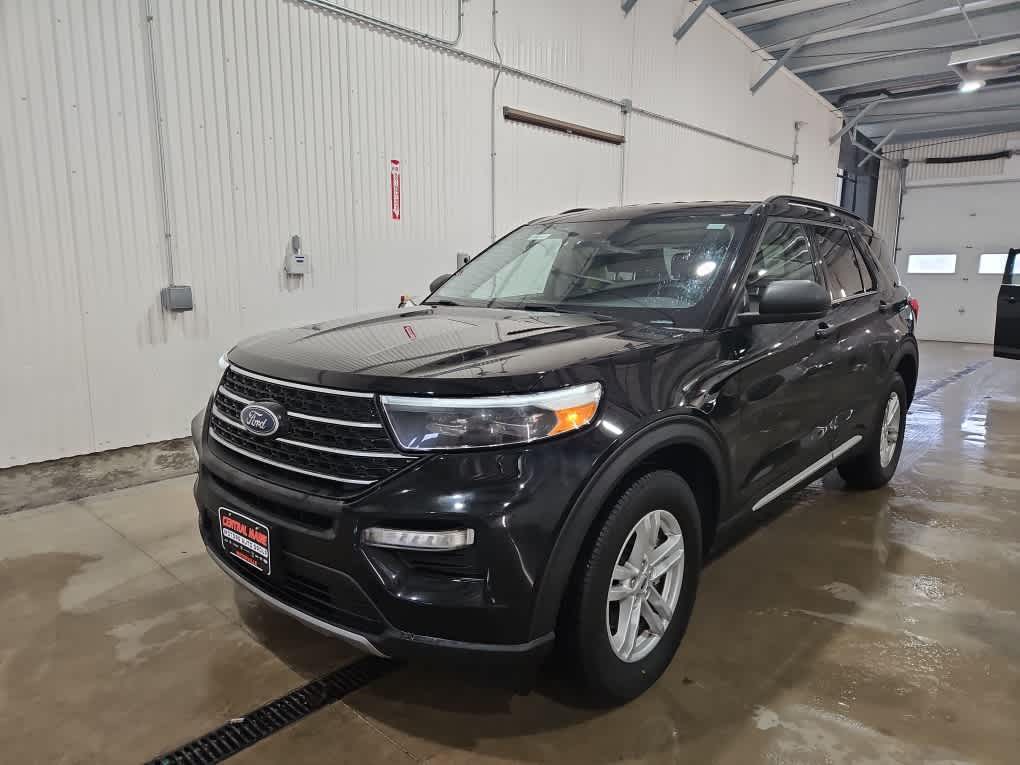 2023 Ford Explorer XLT's photo