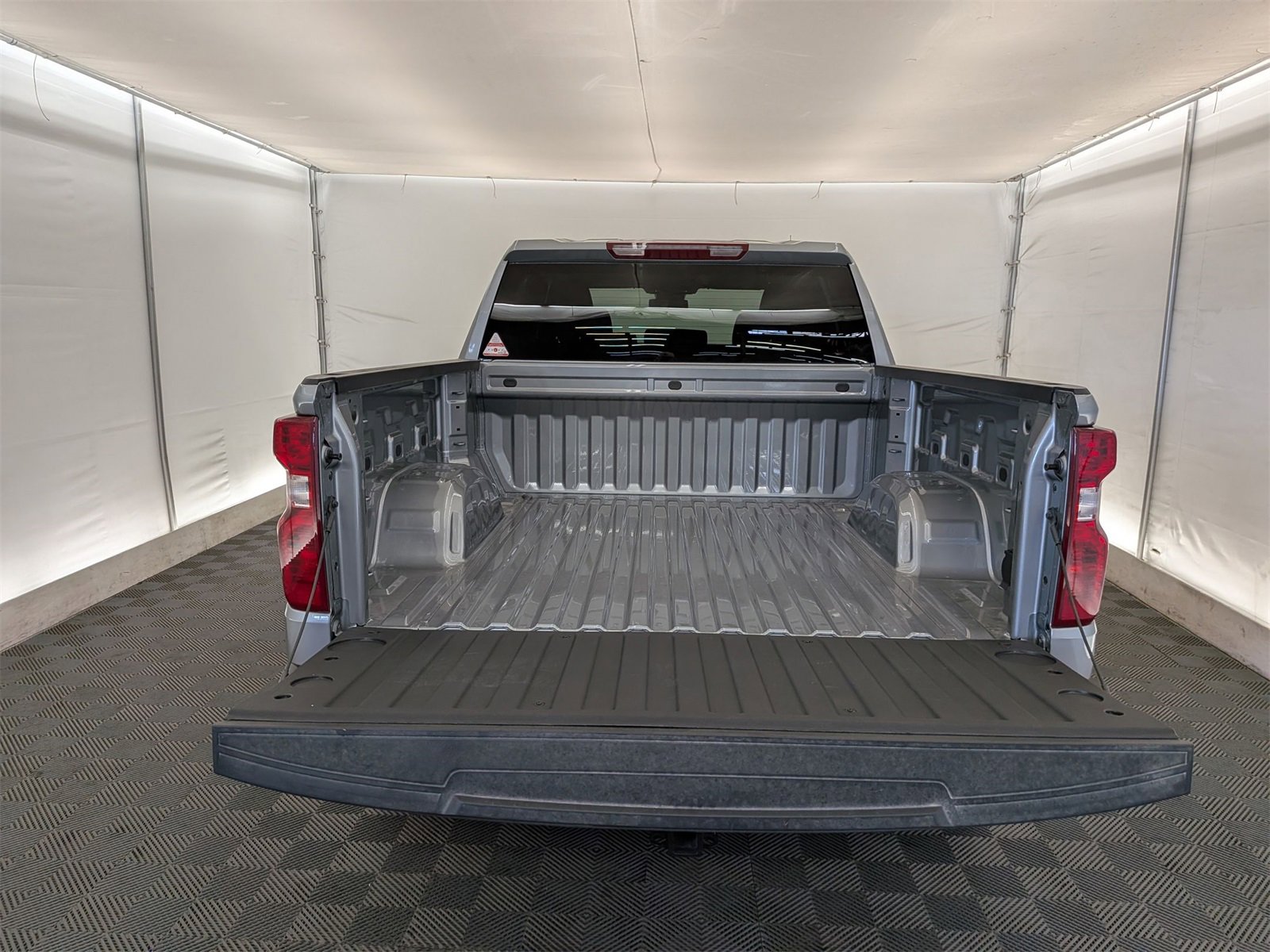 2025 Chevrolet Silverado 1500 LT photo 30