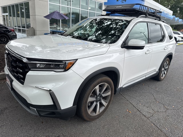 2024 Honda Pilot Touring photo 2