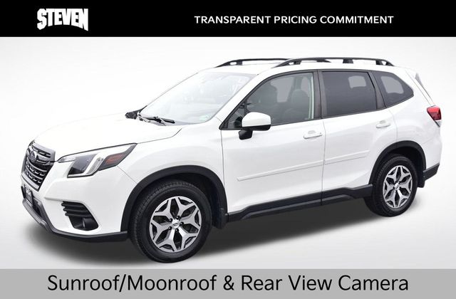 2022 Subaru Forester Premium's photo