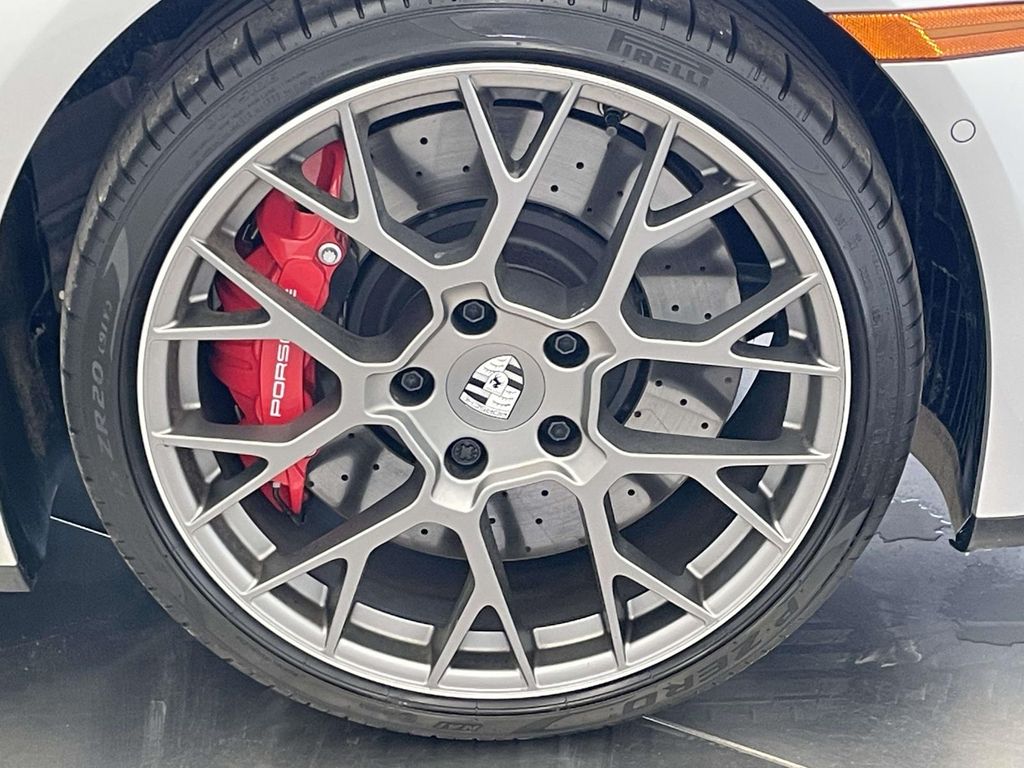 2025 Porsche 911 S photo 14