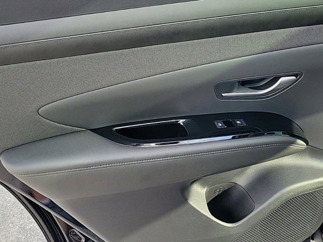 2025 Hyundai Tucson Limited photo 9