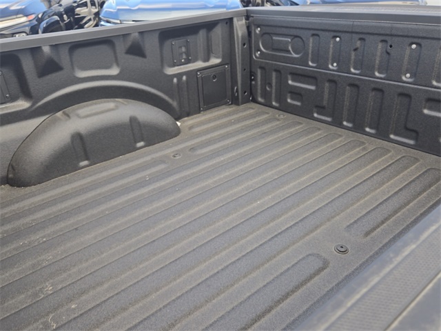 2025 Ford F-150 XLT photo 11