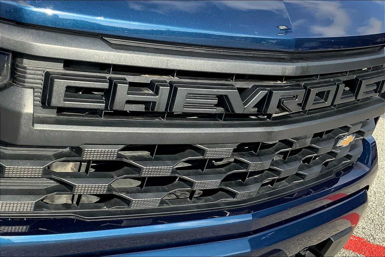 2023 Chevrolet Silverado 1500 Custom photo 30