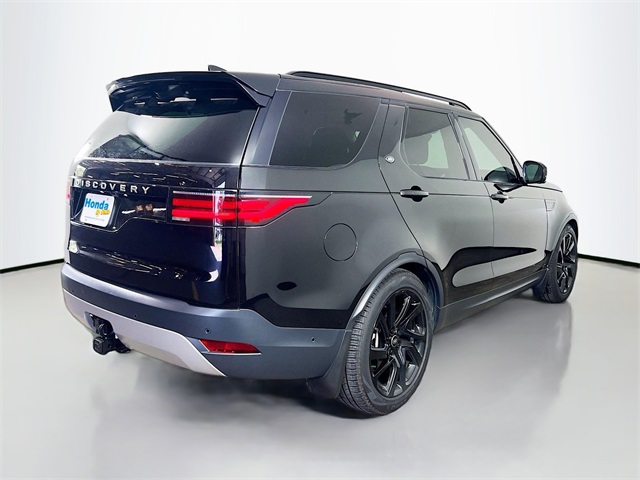 2024 Land Rover Discovery S photo 8