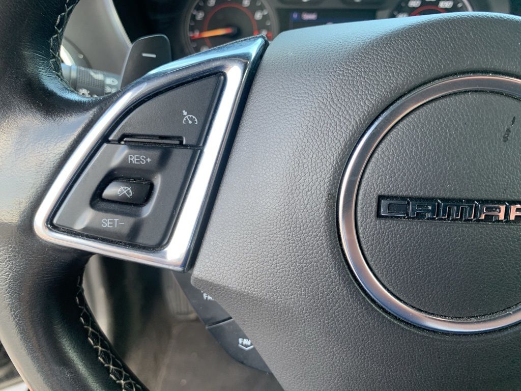 2023 Chevrolet Camaro 1LT photo 10