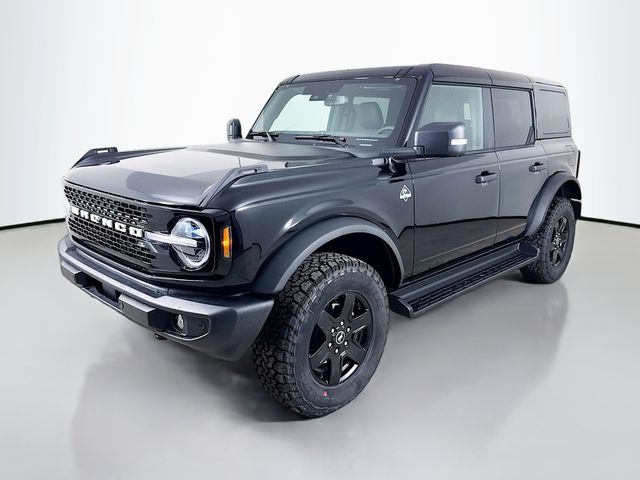2025 Ford Bronco Outer Banks photo 3