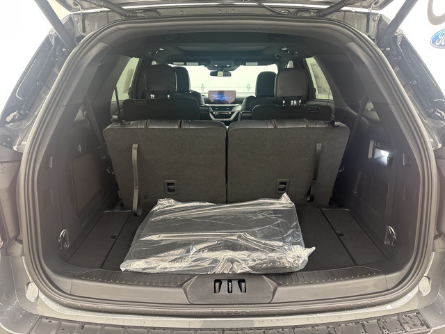 2025 Ford Explorer ST-Line photo 5