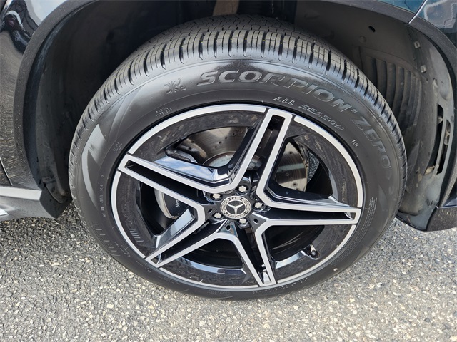 2022 Mercedes Benz GLS 450 4MATIC photo 22