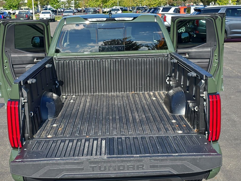 2022 Toyota Tundra SR5 photo 11