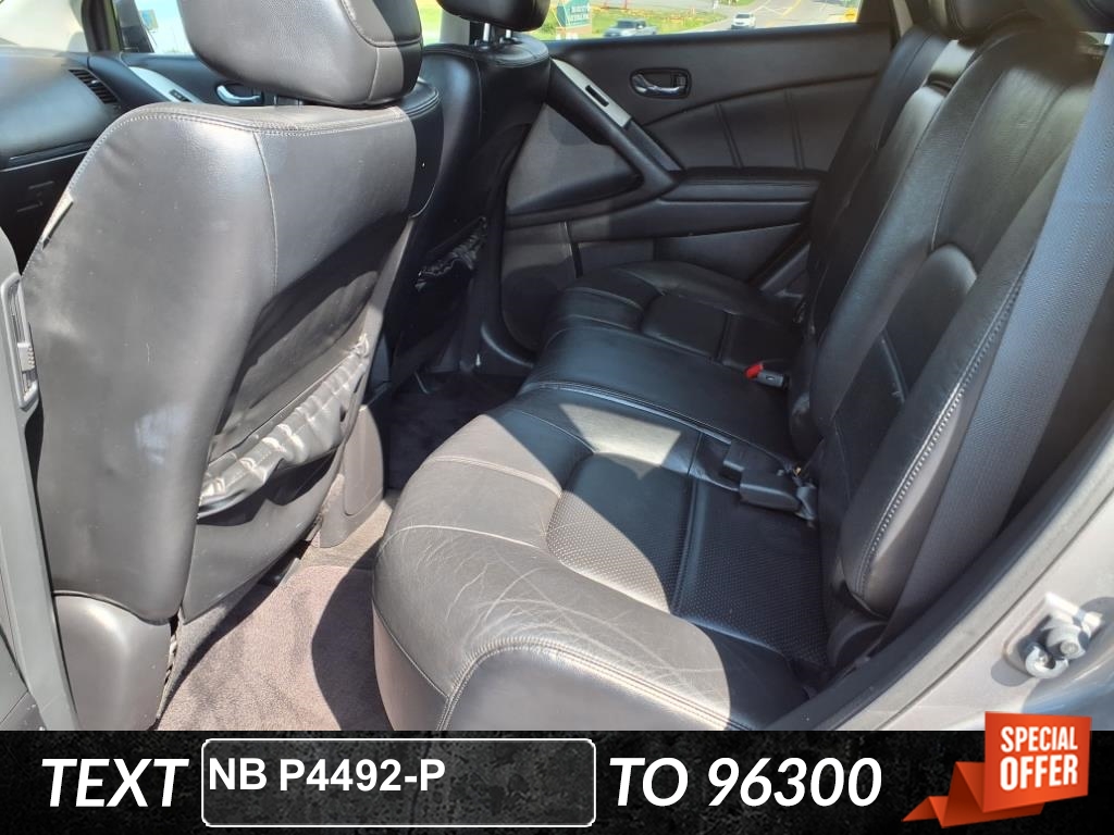 2011 Nissan Murano SV photo 3