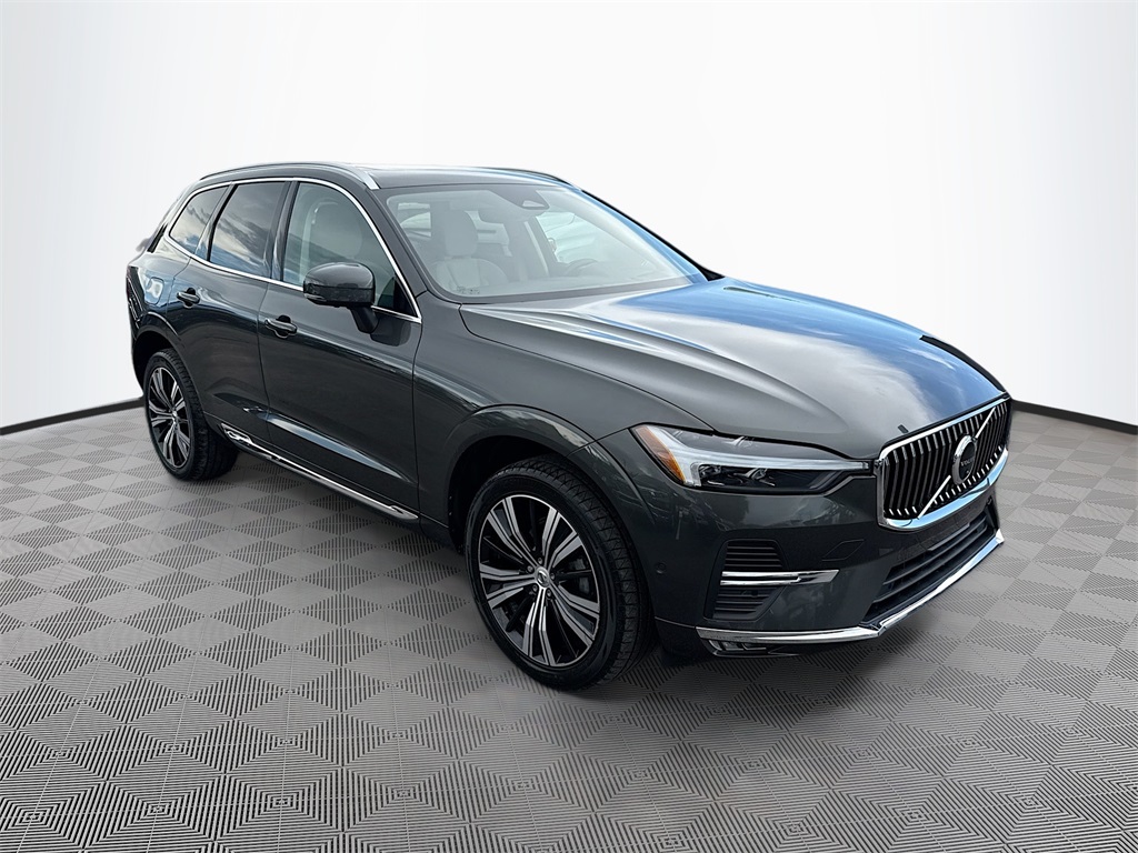 2022 Volvo XC60 B5 Inscription photo 3