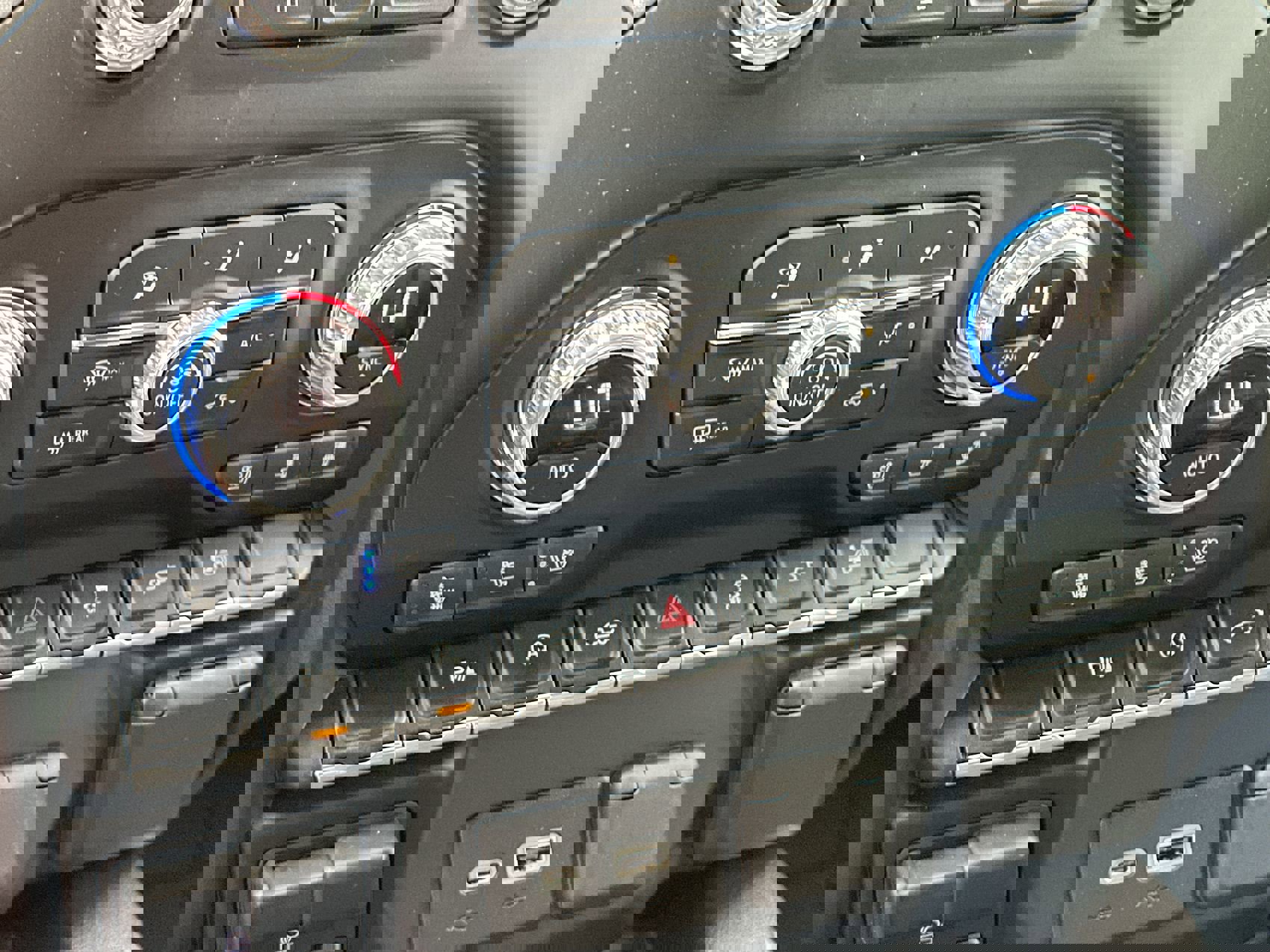 2020 Gmc Sierra 1500 SLT photo 18