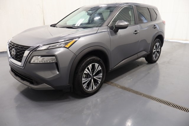 2023 Nissan Rogue SV photo 3