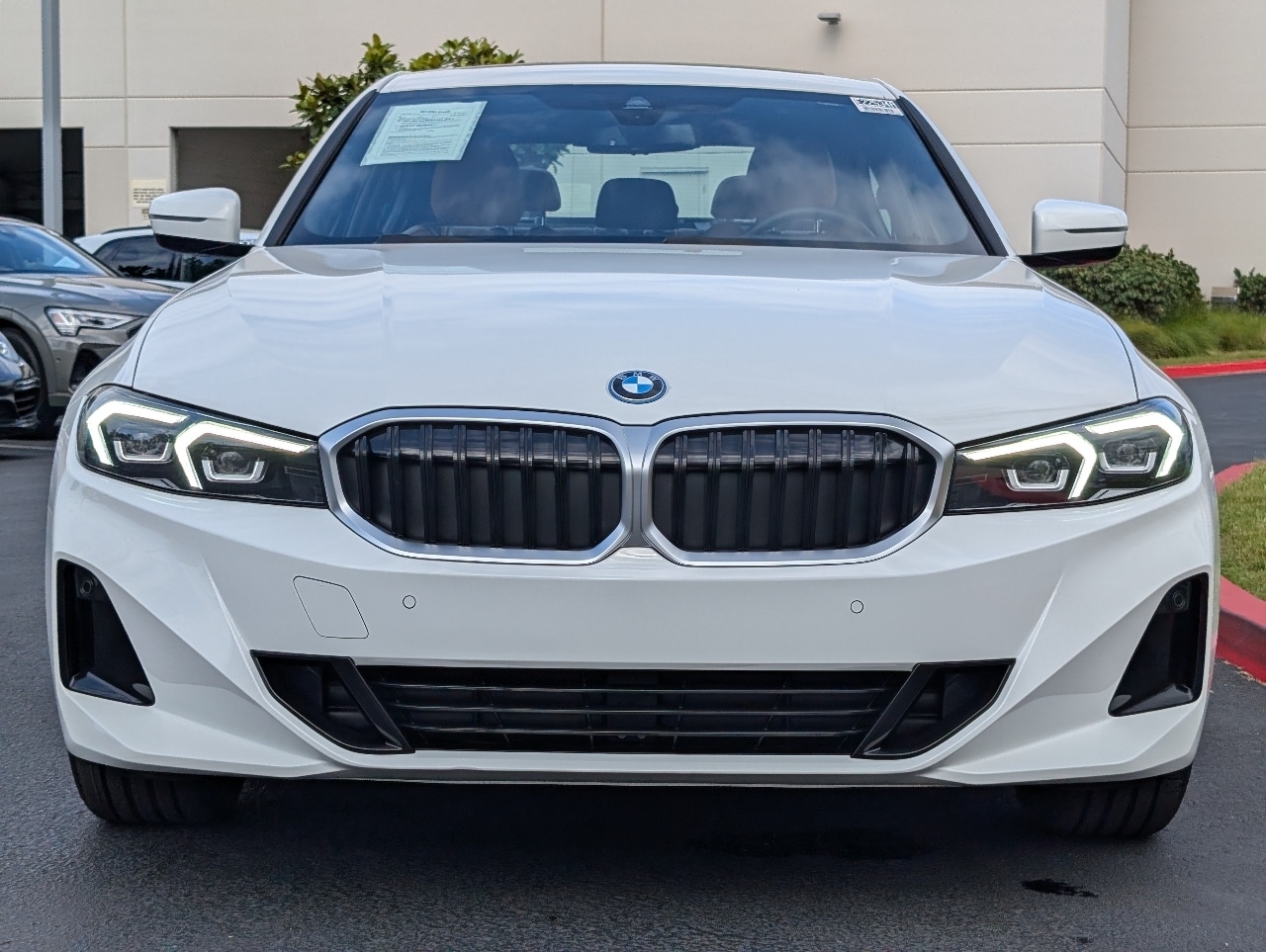 2023 Bmw 330e photo 3