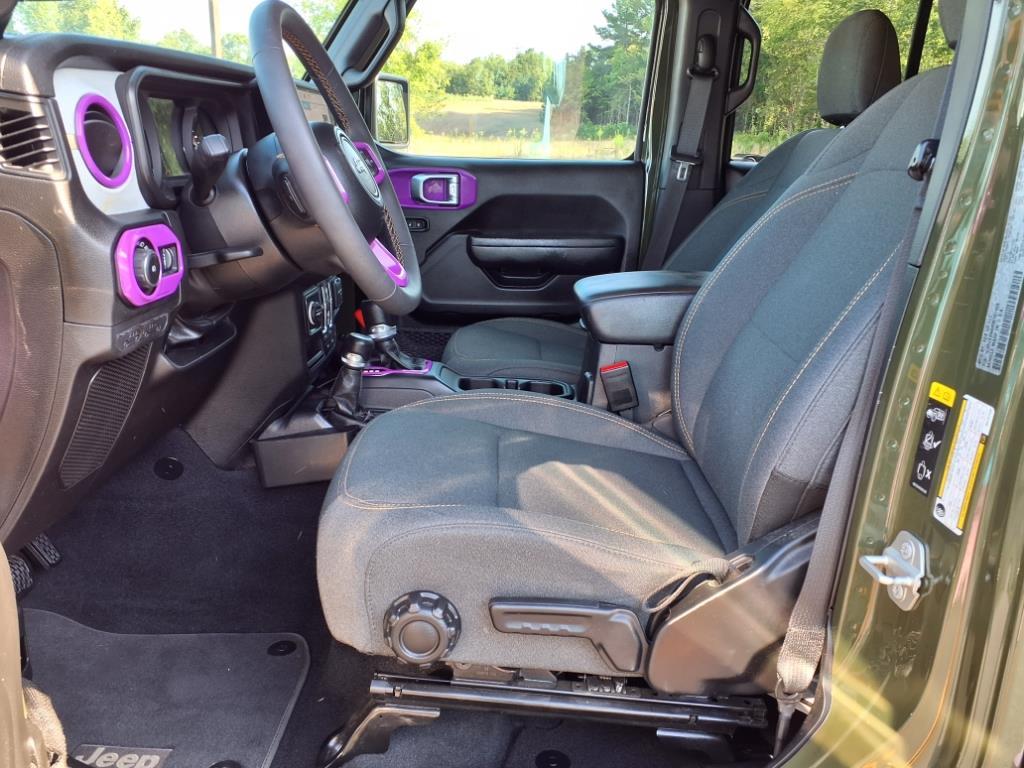 2024 Jeep Wrangler Sport S photo 3