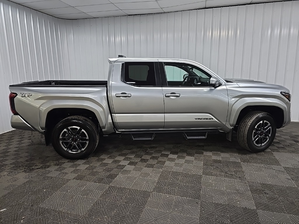 2024 Toyota Tacoma TRD Sport 4x4 Double Cab photo 2