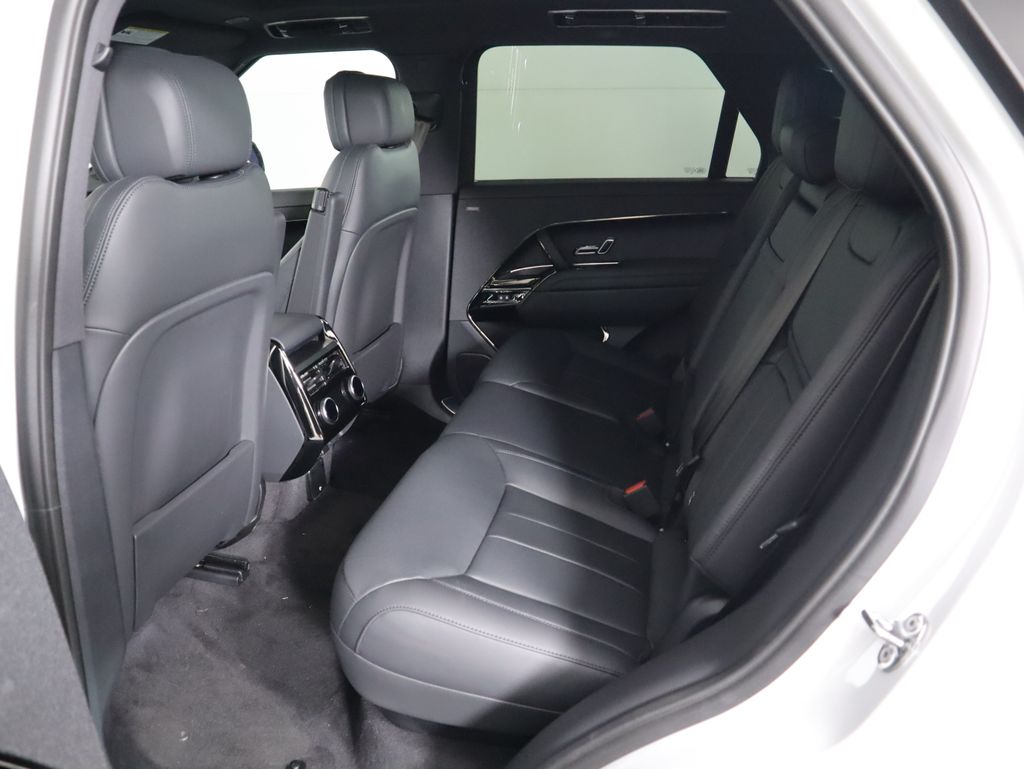 2025 Land Rover Range Rover Sport SE photo 20