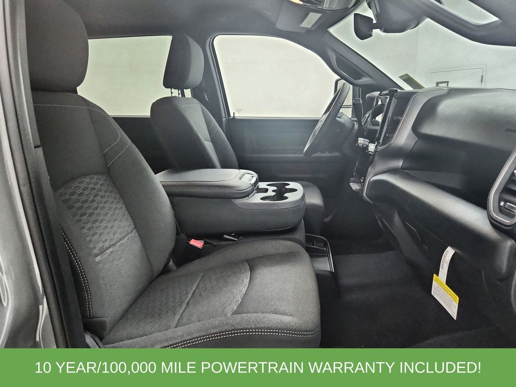 2026 Ram 2500 Tradesman photo 3