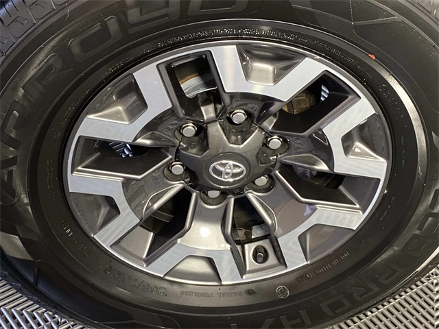 2023 Toyota Tacoma TRD Off-Road photo 26