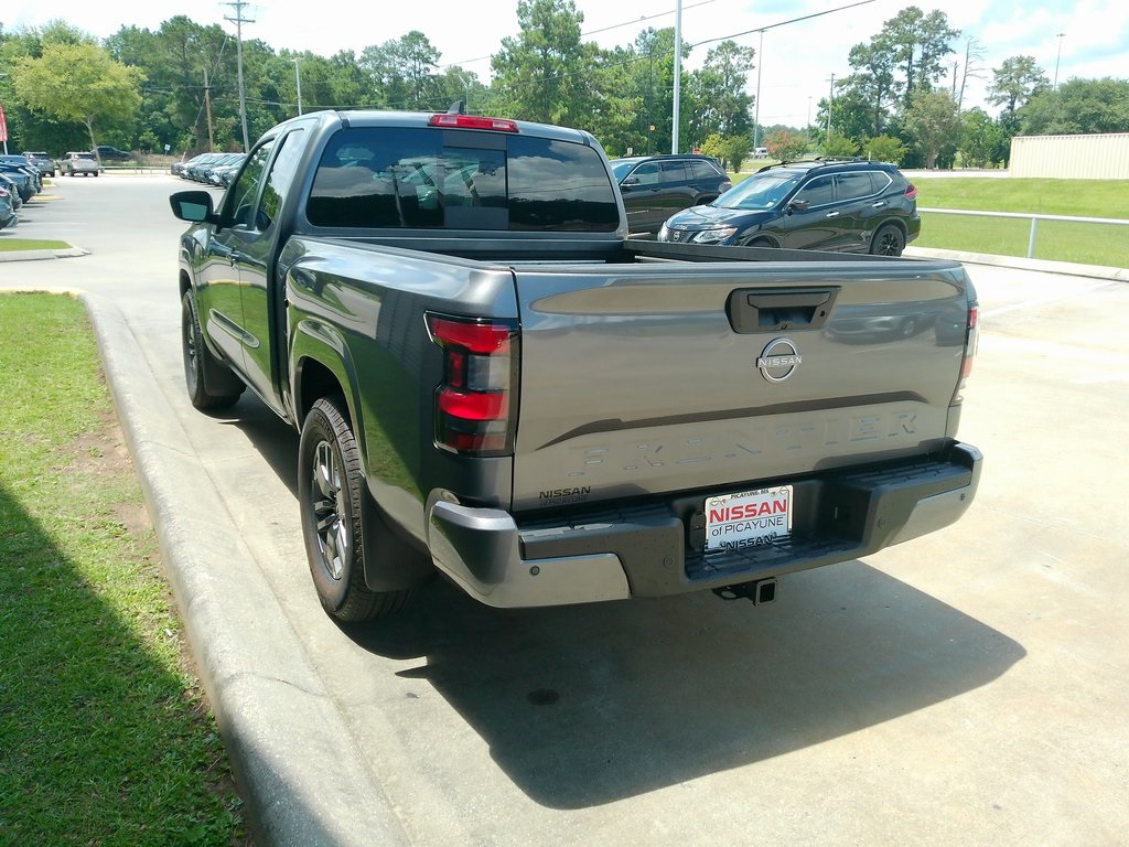2025 Nissan Frontier King Cab SV photo 5