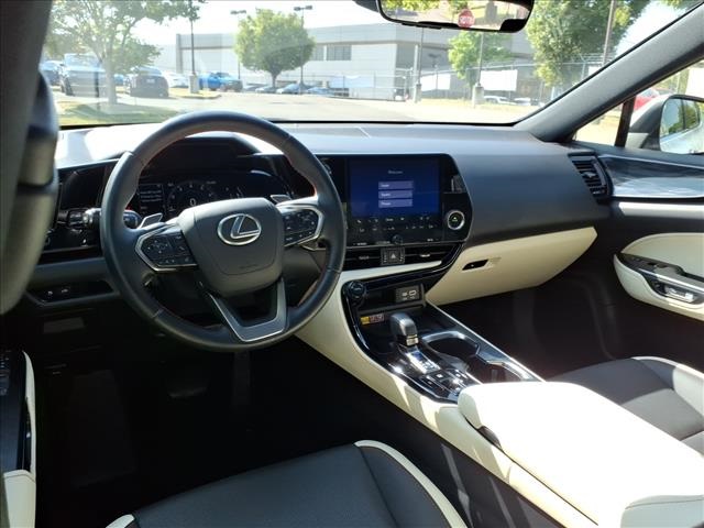 2024 Lexus NX 250 Premium photo 15