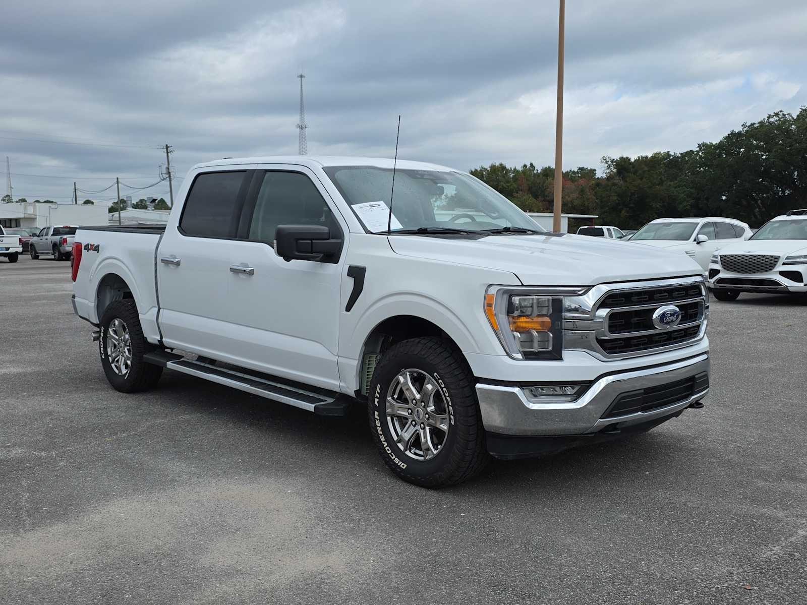 2022 Ford F-150 XLT photo 2