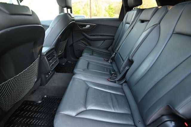 2020 Audi Q7 45 Premium Plus photo 6