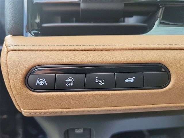 2025 Infiniti QX80 Luxe photo 14