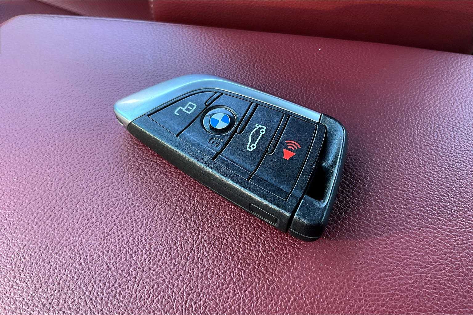 2023 Bmw 330e photo 13