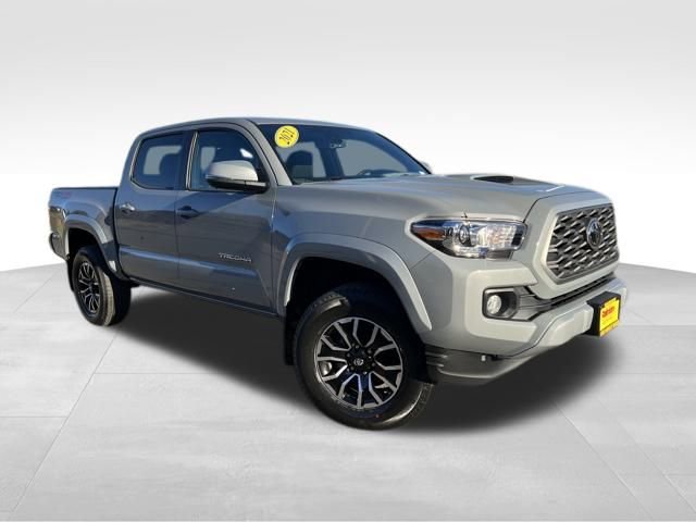 2021 Toyota Tacoma TRD Sport's photo