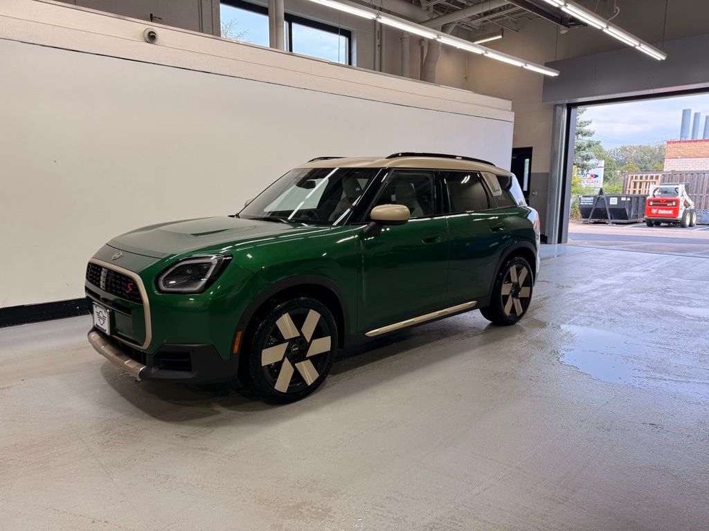 2025 MINI Countryman S's photo