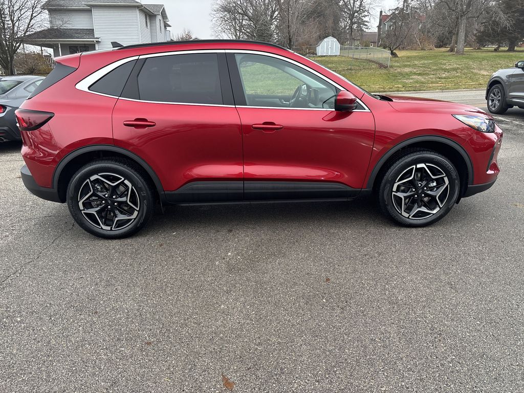 2026 Ford Escape Platinum photo 2