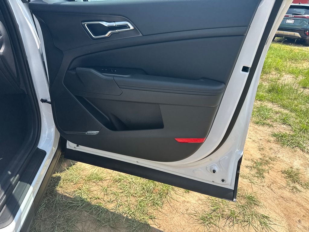 2026 Kia Sportage photo 14