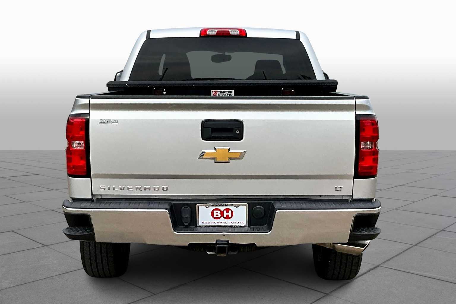2018 Chevrolet Silverado 1500 LT photo 4
