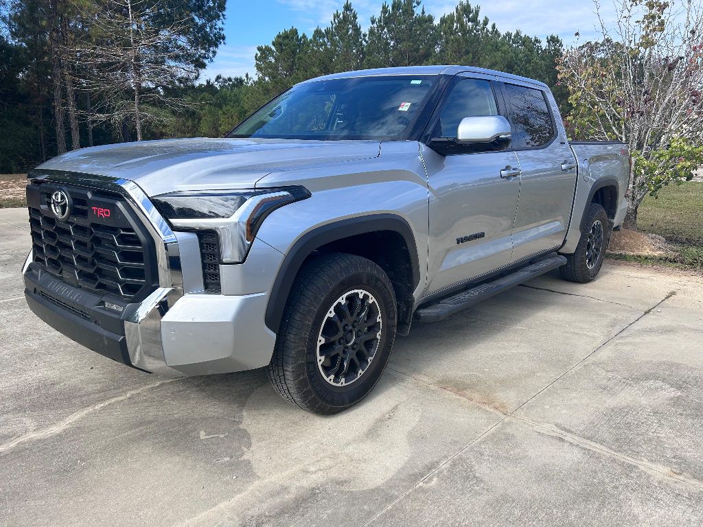 2023 Toyota Tundra SR5 photo 3