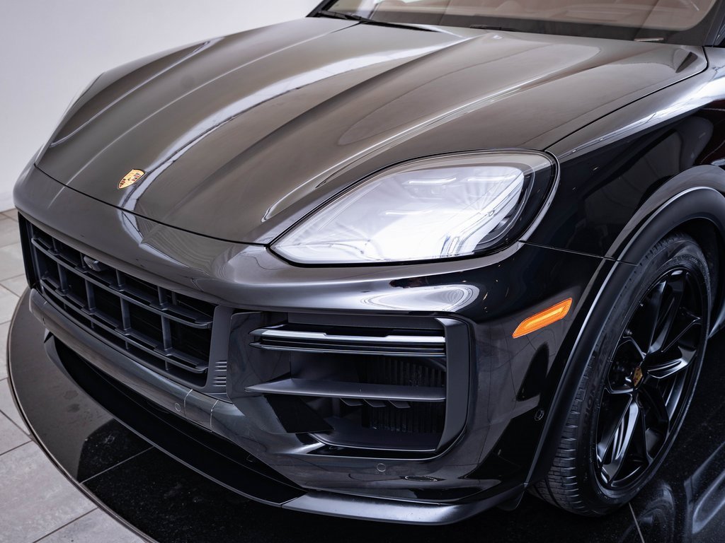 2024 Porsche Cayenne Coupe Turbo GT photo 13