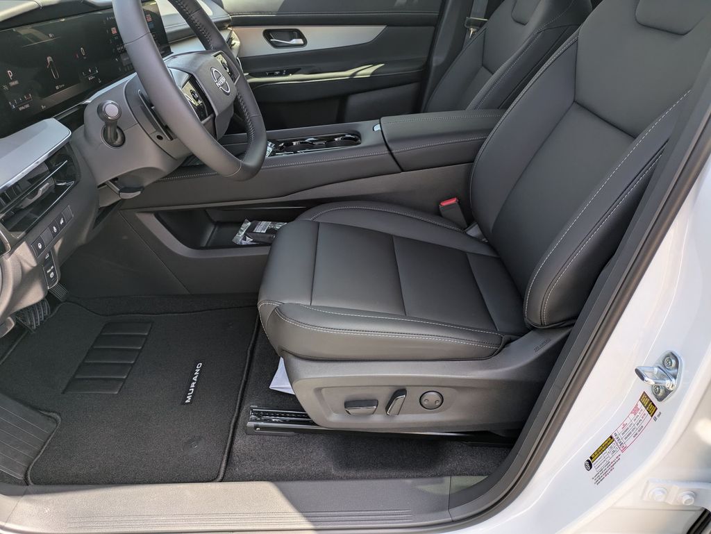 2025 Nissan Murano SL photo 9