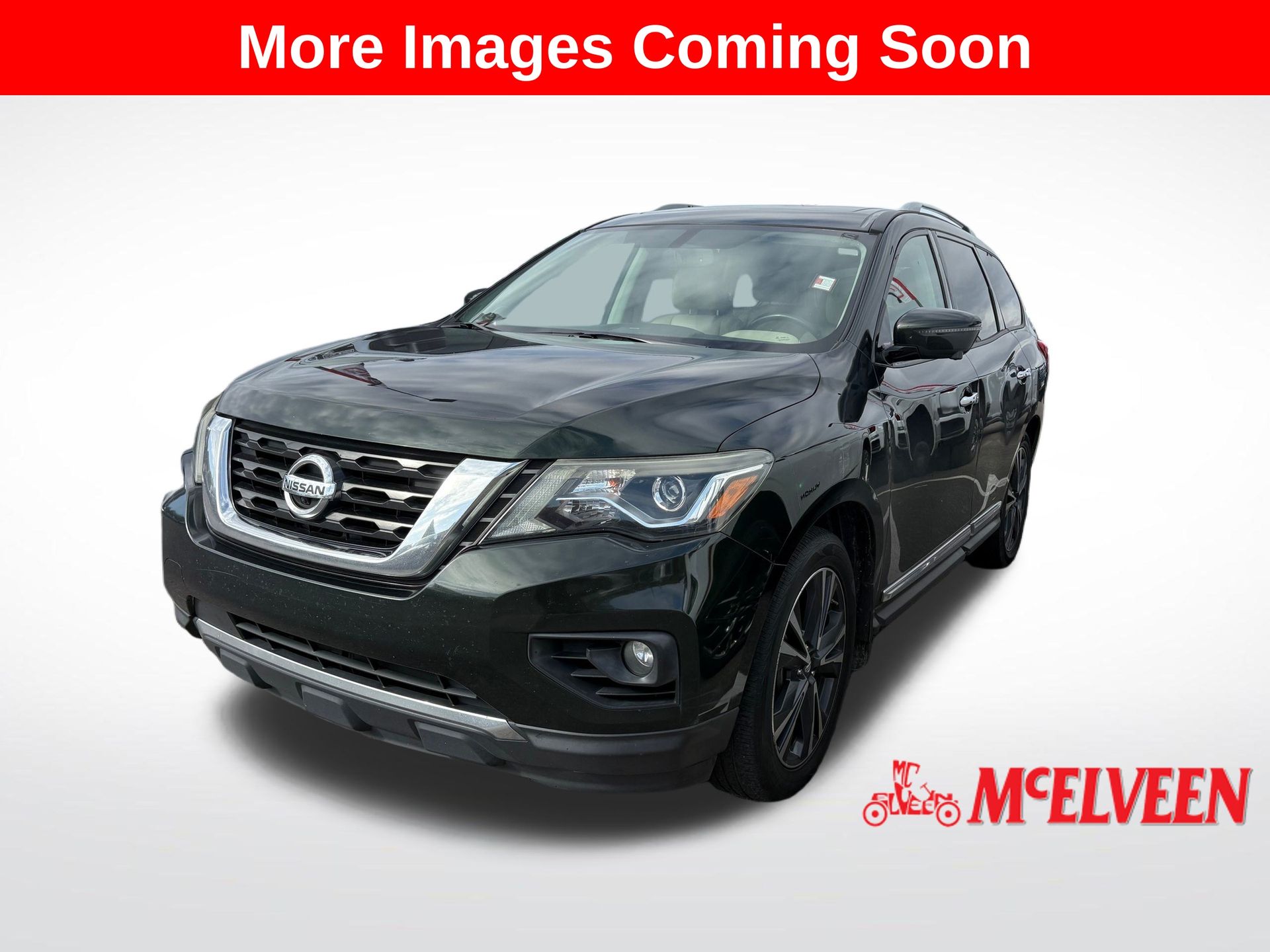 2018 Nissan Pathfinder Platinum's photo
