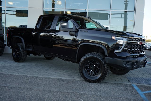 2026 Chevrolet Silverado HD ZR2's photo