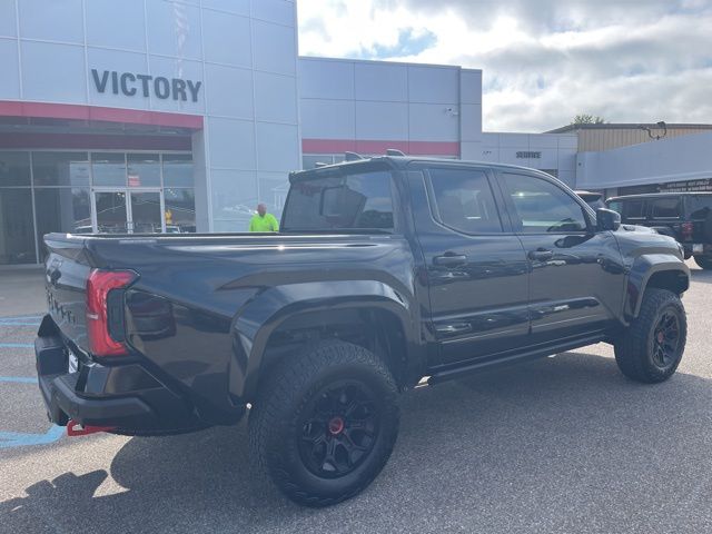 2025 Toyota Tacoma TRD Pro 4x4 photo 4