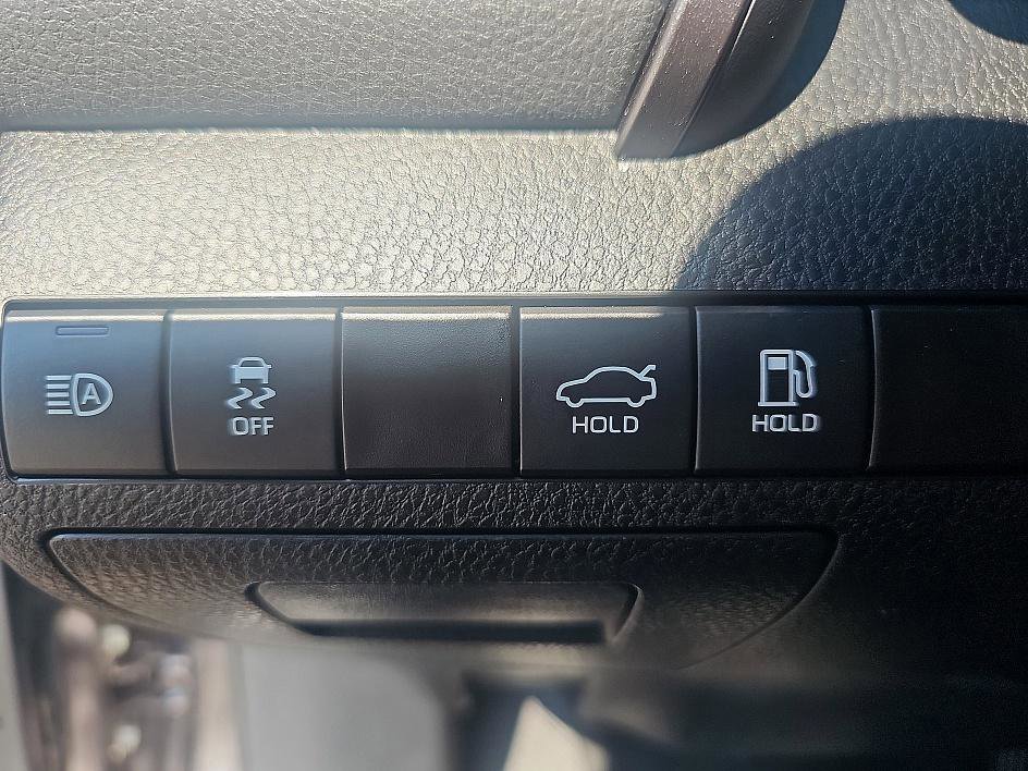 2023 Toyota Camry SE photo 15
