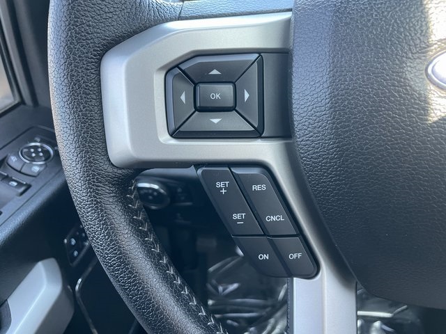 2015 Ford F-150 Lariat photo 21