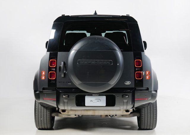 2023 Land Rover Defender 110 X-Dynamic SE photo 7