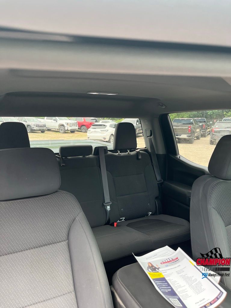 2020 Chevrolet Silverado 1500 Custom photo 24