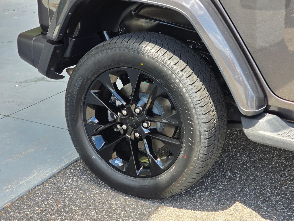 2021 Jeep Wrangler 4xe Unlimited Sahara photo 26