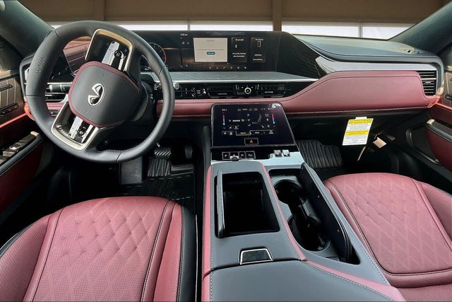 2026 Infiniti QX80 photo 16