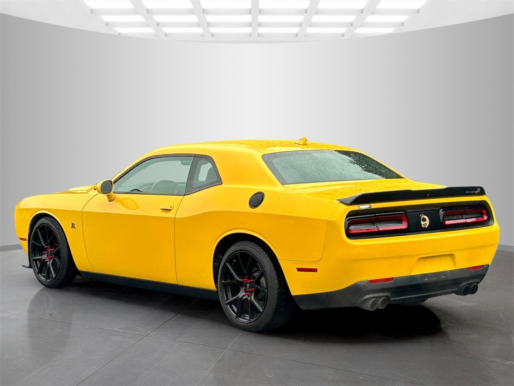 2017 Dodge Challenger R/T photo 3